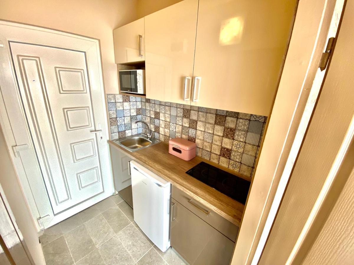 Aqua Blue Apartmanok - Шіофок Екстер'єр фото