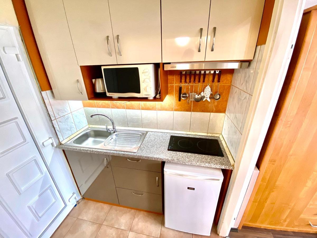 Aqua Blue Apartmanok - Шіофок Екстер'єр фото